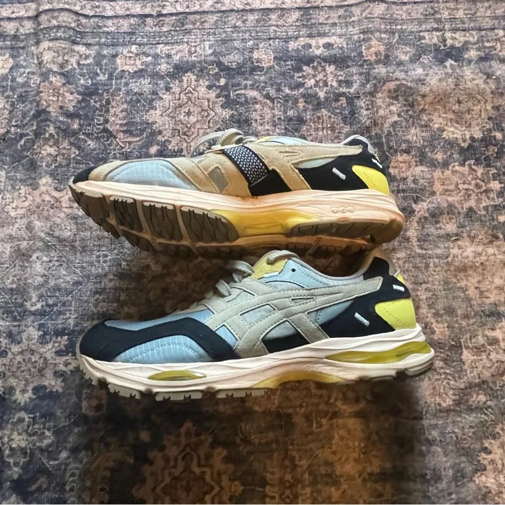 ASICS Gel-MC Plus sneaker in the 'Smoke Blue Lichen Rock' colorway - Picture 1 of 4